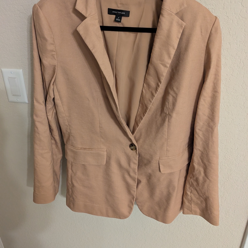 Ann Taylor Washable Linen Blend Tan Blazer